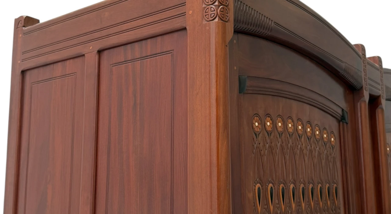 Arts & Crafts Armoire or Wardrobe by Jac. van den Bosch for 't Binnenhuis, 1910